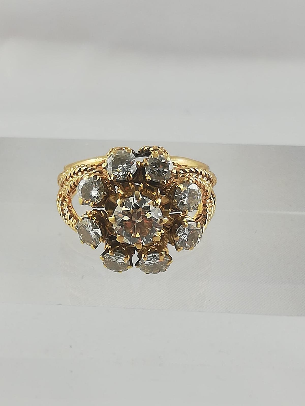 Bijou rachaté à Lille